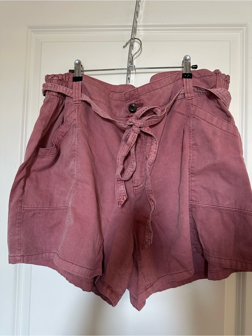 Old Navy 100% Cotton High-Waist Paperbag Tie-Front Women’s Shorts - Dusty Red